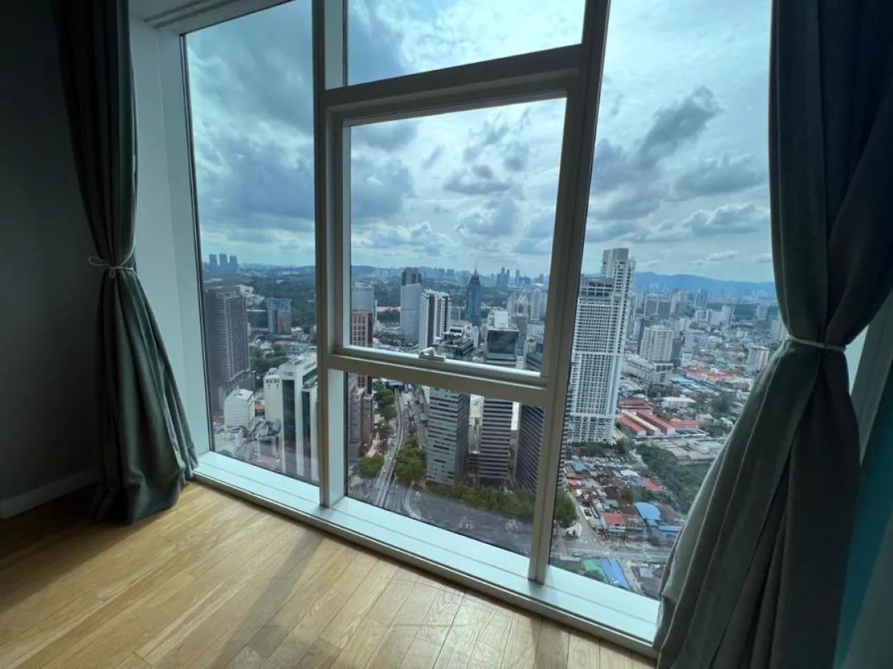 Apartment The Platinum Suites Klcc By Blissful Kuala Lumpur